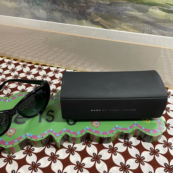 Marc by Marc Jacob Cat Eye Sunglasses - Picture 6 of 11